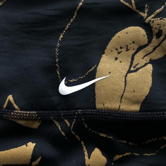 Nike Dry Fit Leggings - Picture 4 of 5